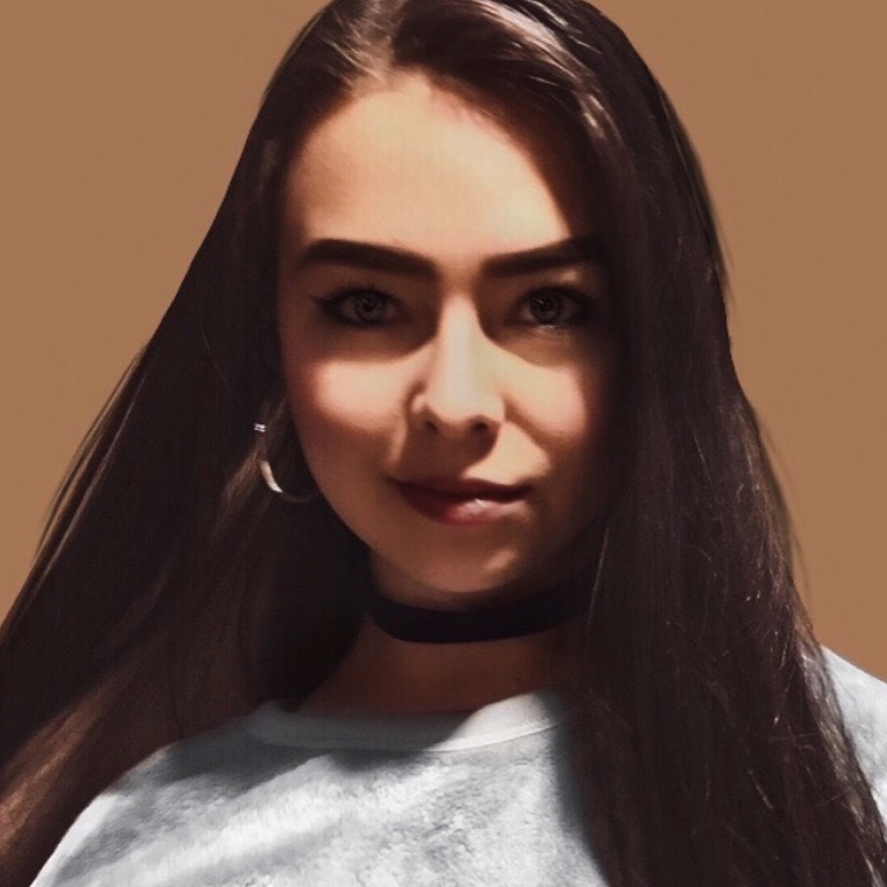 Meet your Posher, Aly